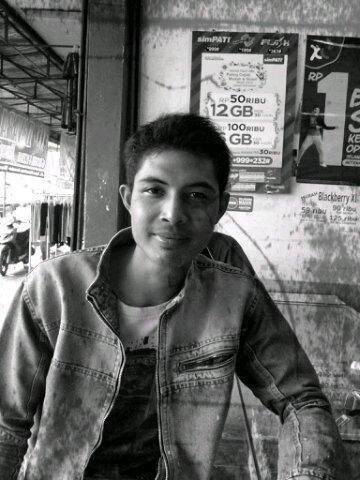 BudiAnakTonyQ's profile picture. Menjadi diri sendiri