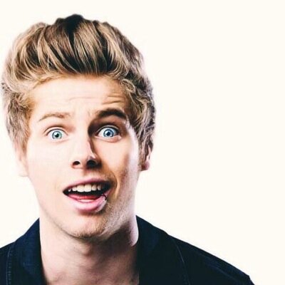 hi!
 @punkcliffrxd 
gave you a free follow,
so please follow her back!
thanks and ily!
