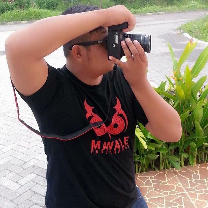 Bagai embun pagi
Beningnya tatapan mata mu
Bagai cahaya bintang
Cerah seperti hati mu
Alunan nada nada indah
Selalu ku dengar