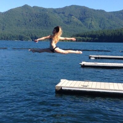 Please follow my new account, this one got hacked @hannah_dero