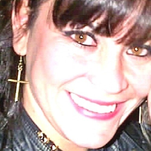 Maquilladora profesional,tanatomaquillaje,peinados,jugadora de futbol csyds.. Caí cmo mi viejito..