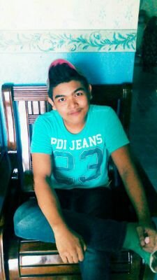 Head up . stay strong . Fake a smile . move ¤n  ̈
