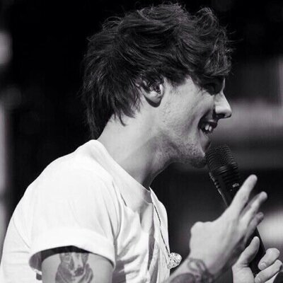 Follow @x1HoranHugsx for a follow back :) i found you so can they, dont give up on 1/5 or 1/4 :)