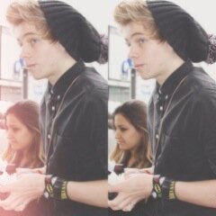 Follow @x1HoranHugsx for a follow back:) your sunshine loves you ☀️❤️ dont give up on 1/4 or 1/5