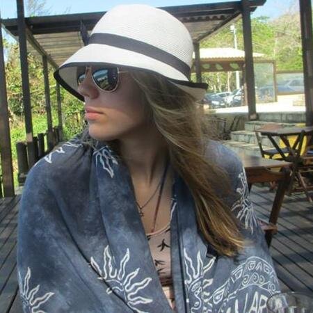 julicotler's profile picture. 