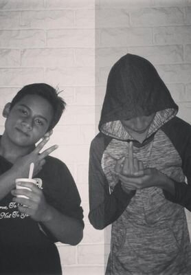 amrihakimScar's profile picture. ♪Just a teenager who living an awkward life •15• who love the breeze of the wind in the morning and the smell of crispy air and the peacefulness at night ♪