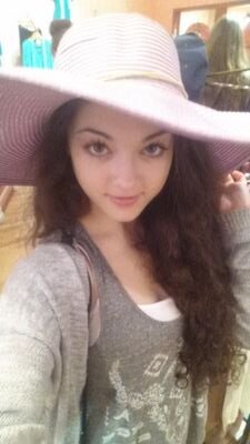 birdch332's profile picture. ♢Life is not about waiting for the storm to pass, it's about learning to dance through the rain ♢