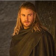 Targaryen mercenario. Amante de la música, la sangre y del fuego. Renegó de su titulo de príncipe por su sed de historias que poder contar  #SpanishFakeWesteros