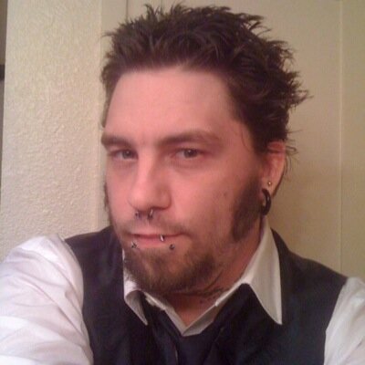 I work in acting, novice animation, voice acting, comedy, games, gameplay, collectables & creation.