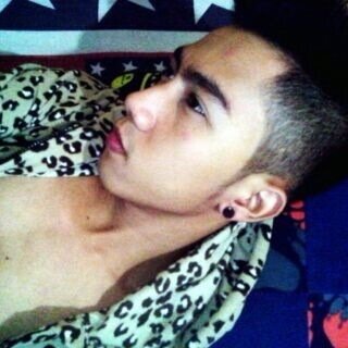 Hello guy's..
I just want to be friends with you
So I hope me an u can be a good friends..
