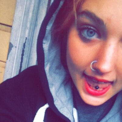 Karisha Maree.
I'm a song writer, singer and I play guitar. The Jansokians saved my life.
#NoHate
Janoskianator.
100% Original Dirty Pig.