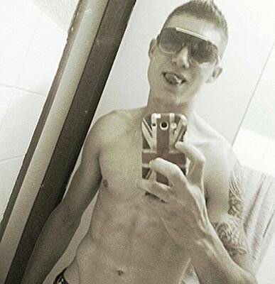 Humilde conhecedor da porra toda. ADSUMUS