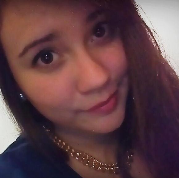 sonRISAS! llevándolo siempre a la practica y diario vivir :) Vocación y futuro: teatro. Ex javierina. http://t.co/FC6pZIz3YK