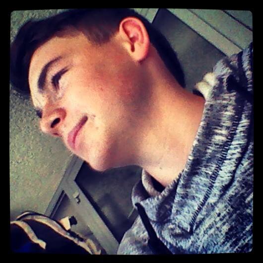 I'm from slovenia 17 years old.#girls#food#games :)
