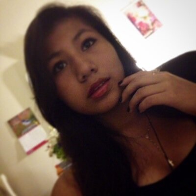 Im wierd | I like bands | I hate people who judge other people |Who I am hates who I've been~Relient K| Instagram ~ jenn._.cx| fuck normal t(•_•)t