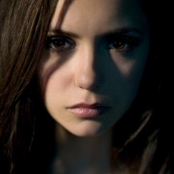 Hi guys! I am Martyna Stolarska. I'm Lovatic, i like Nina Dobrev :) I like football and read book :) I like Pamiętniki Wampirów :)