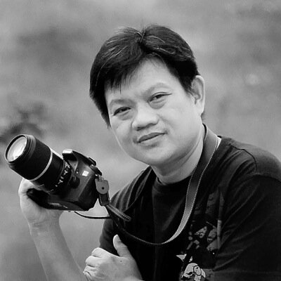 Photographer, easy going, love to laugh