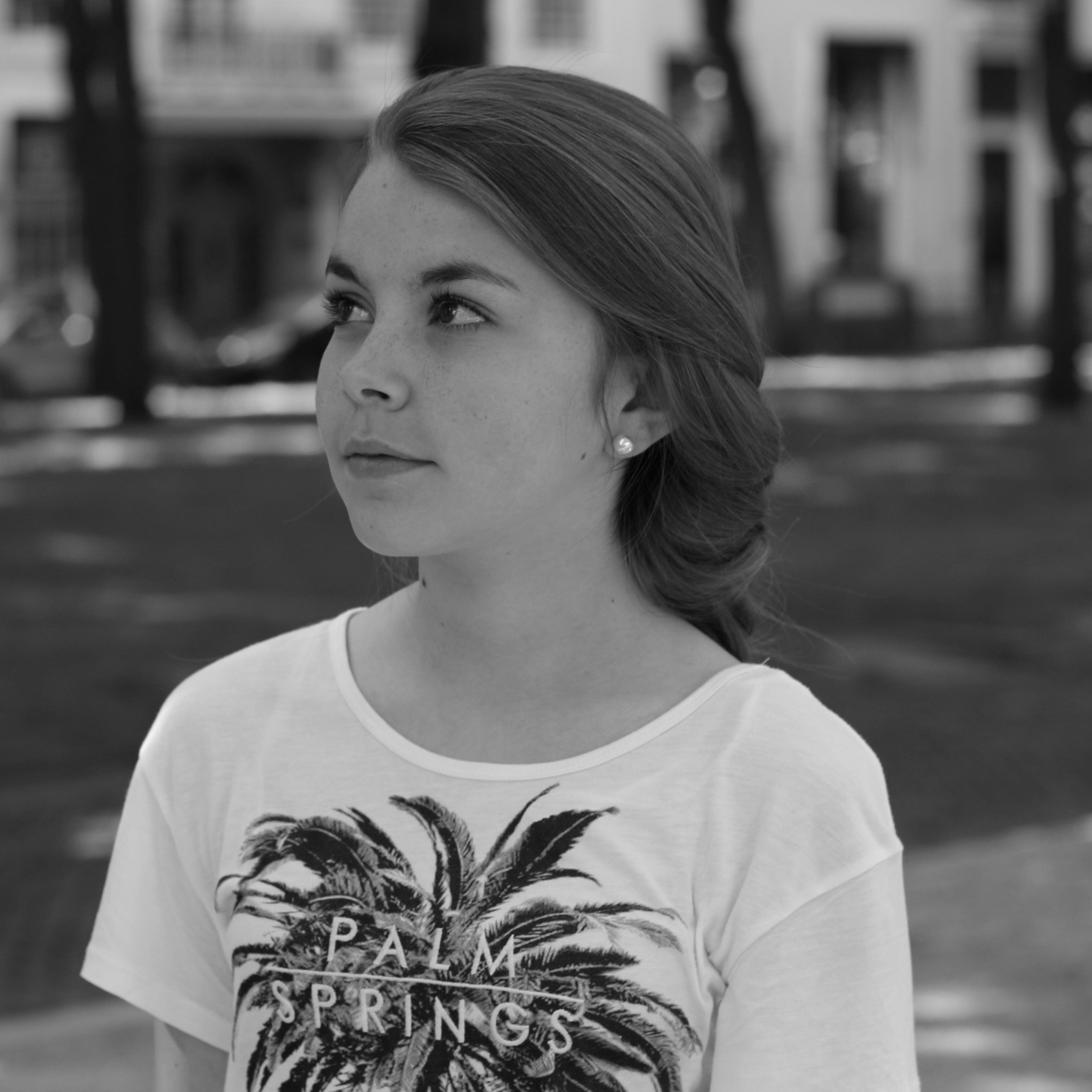 Iza_x_'s profile picture. hey iza *hartjessmiley* ik hou heul veul van jou en ik wil je echt niet kwijt! dit is echt zo'n cliché tekst maar het is zo. Want een leven met jou is gwn perff