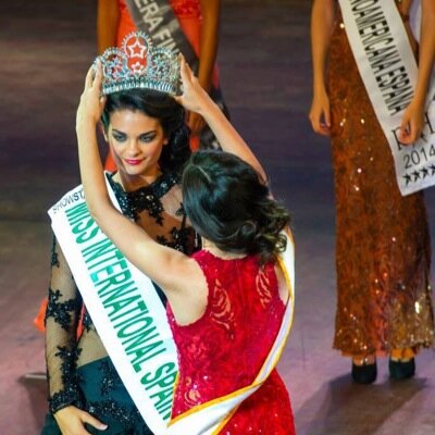 showstarsmisses's profile picture. 