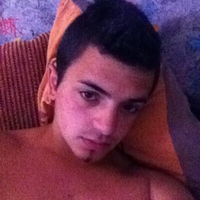 Portugais. Cest tout.
