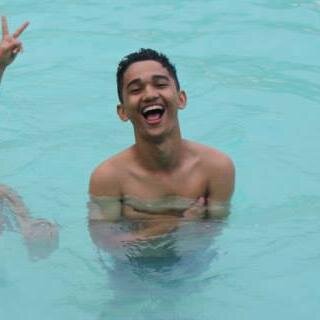 i can GUARANTEE you won't find anybody else LIKE ME :) #SIMPLE #ME add me on facebook. https://t.co/sInoR2t3K8
