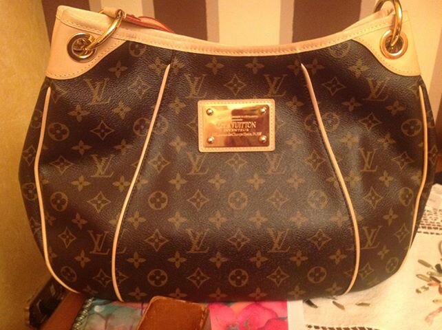 Cheap louis vuitton bags outlet, only for $216.every lady deserve such a bag.