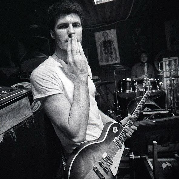 RadMeandr's profile picture. Имею GAS колоссального масштаба. Посему обладаю  редкими и винтажными Gibson, Guild, Fender, PRS. Часть из них периодически выставляю на продажу (: