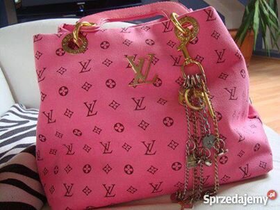 Louis Vuitton outlet, only for $216.