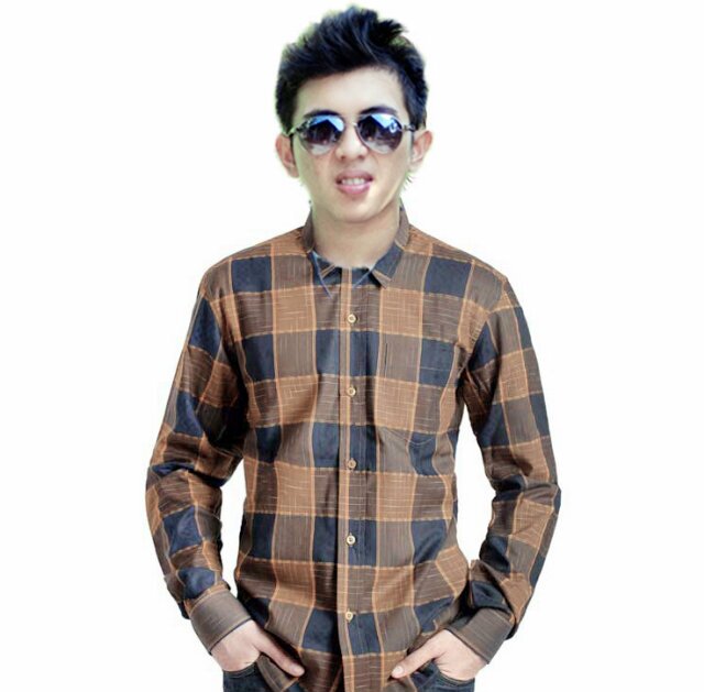 Cari aja gue di room 2 atau room 9 ujung..