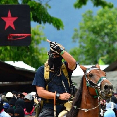 Me gusta la yerba, me hace una mejor persona... Hincha del penta y del barça... Revolucionario, izquierda radical...