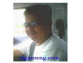 dehjuna's profile picture. 