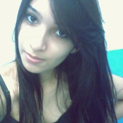 Modelo fotográfica, estudante do curso de Bacharelado em Sistemas de Informação, entre outras coisas  :)