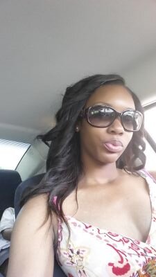 Im a 28 year old substance abuse counselor...mother of 3 handsome boys Elijah Jhase & Ravyn Jr..they are my world my heartbeat!!! *Married*