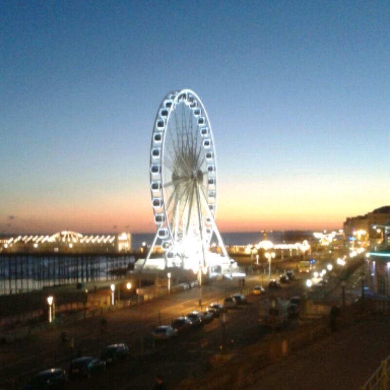 buses321's profile picture. 