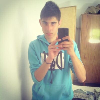 Lucha por lo que quieres,muere por lo que amas .