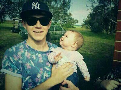 NiallHoran1D_9's profile picture. 