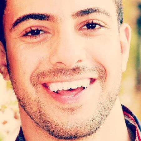 ‏♐&♑
Birthday 22/12
FilmDirector 🎬🎥🎬 & scriptwriter 📝
Instagram/tarekeldemery22
الحياة صدفة حلوة. الزمالك عشق القلب والروح.
‎#طارق_الدميري ‎#ضحكتي_مبتهزرش