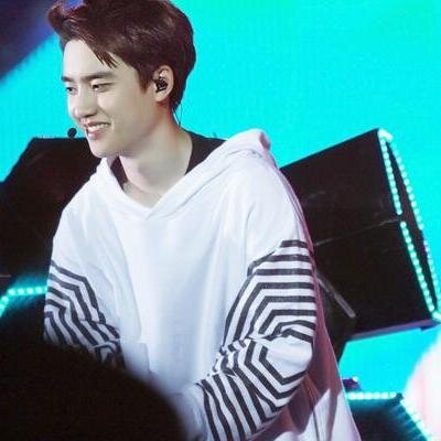 I'm OVERDOSE now. Then, I hear THUNDER and I'm RUN. And, MOONLIGHT shining night on a dark when I sing LOVE LOVE LOVE.