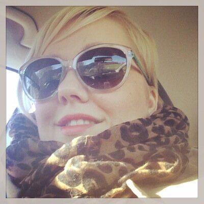 LinnAndreaT's profile picture. I like colorful things, and big white eggs that roam the 7 seas. I like to buy stuff, and I talk too much.