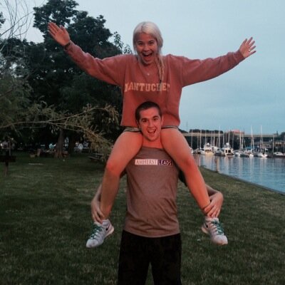 ninabina304's profile picture. I only accept apologies in the form of Louboutins