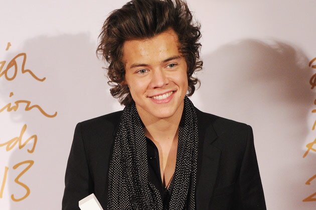 go follow @mocha_harry and i'll give you a free follow :) xo
