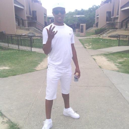 only the family in my eyes nd dats OTF .....& i dnt fuck wit new niggas