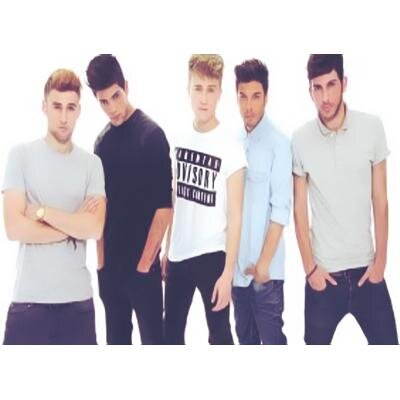 16/16/15 |Sevilla| 3 Auryners locas por nuestros 5 chicos ♥Alvaro•Dani•Carlos•Blas•David♥|| Un 3/4/13 les abrazamos | Las ColaCao ∞ #Peace&Lovers|Circus Avenue