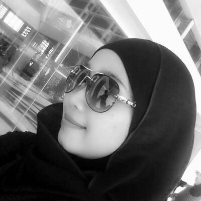 WennyMahda's profile picture. 汉语老师在21高中学校学习