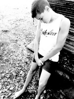 giulis110's profile picture. love rugby and listening to music and chilling with friends