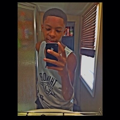 ihoop_reyy's profile picture. Fmoig @shelovereyy