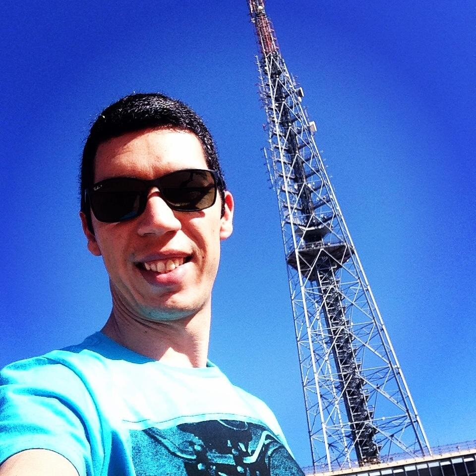 doseuinteresse's profile picture. Jornalista, pós-graduado em negociações econômicas e com esperança de um Brasil melhor