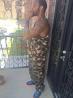 Jst a young nigga tryn ta mke it in dis thng clled life......#TeamCapricorn...#Crip...#90s...#Highlife...#LakerGangorDie...
