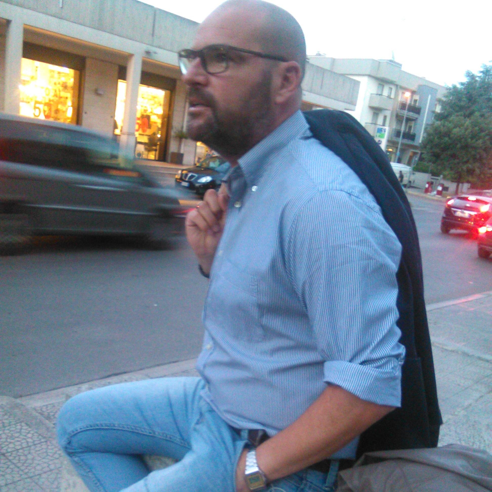 fabiomasi2's profile picture. Appassionato della vita, di viaggi, sport e web. Paziente e testardo.CHI FA PUO' SBAGLIARE. CHI NON FA NON SBAGLIA E GIUDICA .