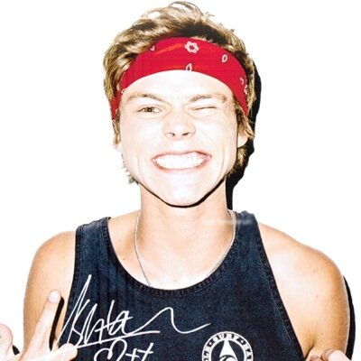 Fan page of 5secondofsummer :) #Ashton Irwin da bae!